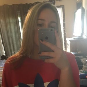 Meet your Posher, Alissa